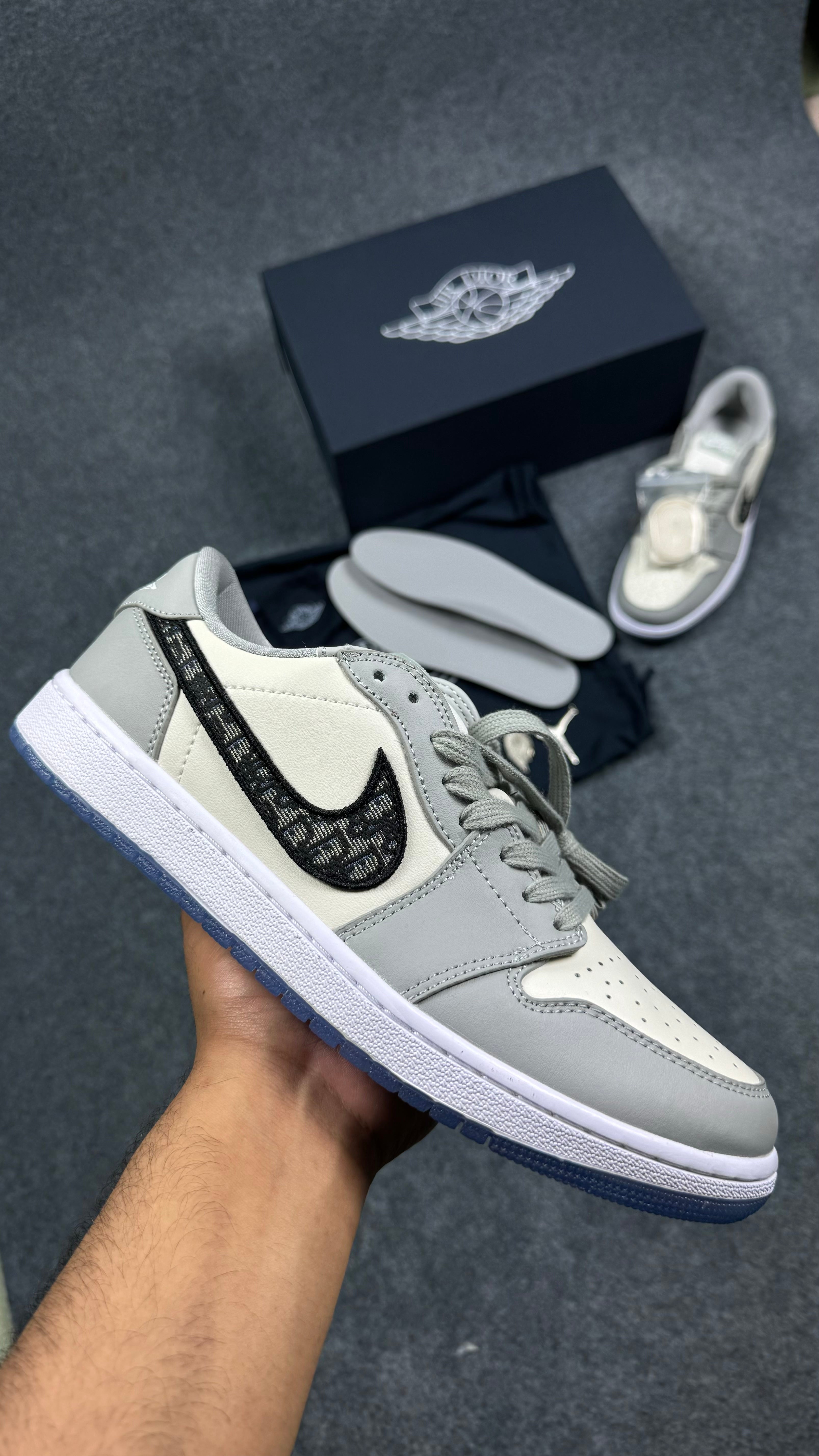 Jordan 1 Retro Low Dior (1:1 Mirror Grade)