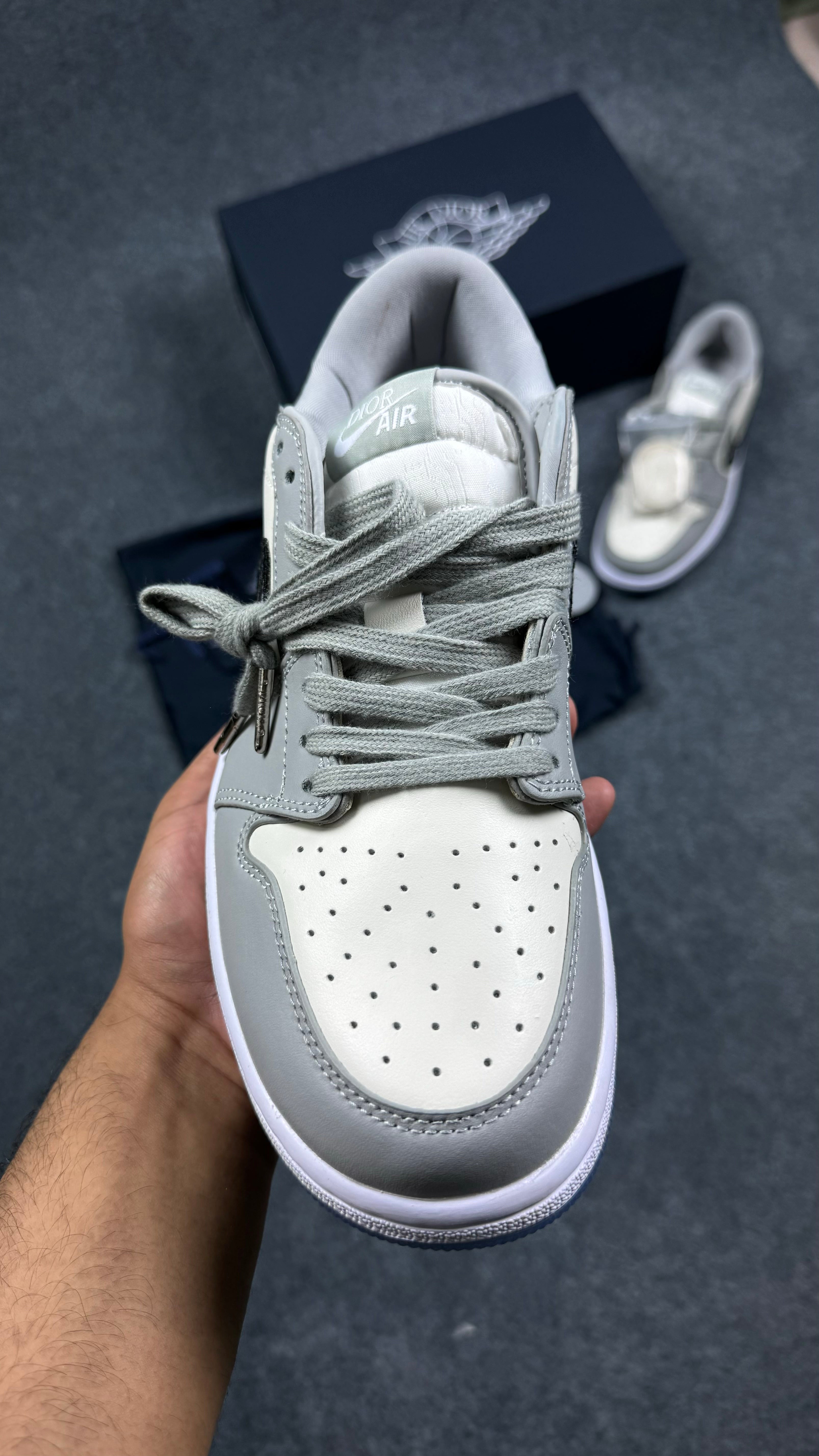 Jordan 1 Retro Low Dior (1:1 Mirror Grade)