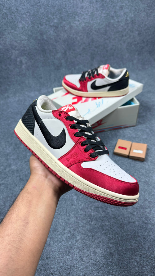 Jordan 1 Retro Low OG Trophy Room Rookie Card Away (1:1 Mirror Grade)