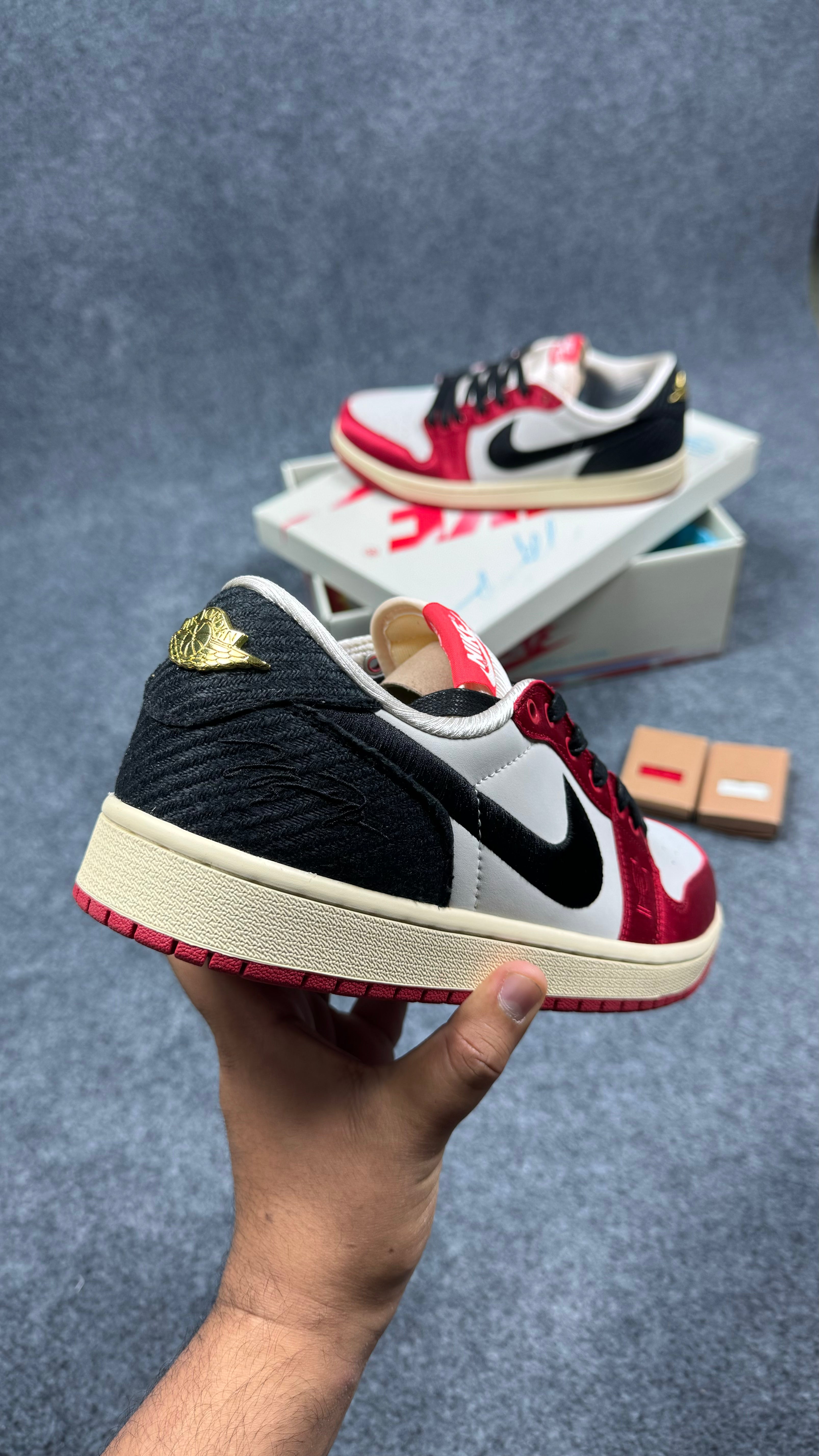 Jordan 1 Retro Low OG Trophy Room Rookie Card Away (1:1 Mirror Grade)