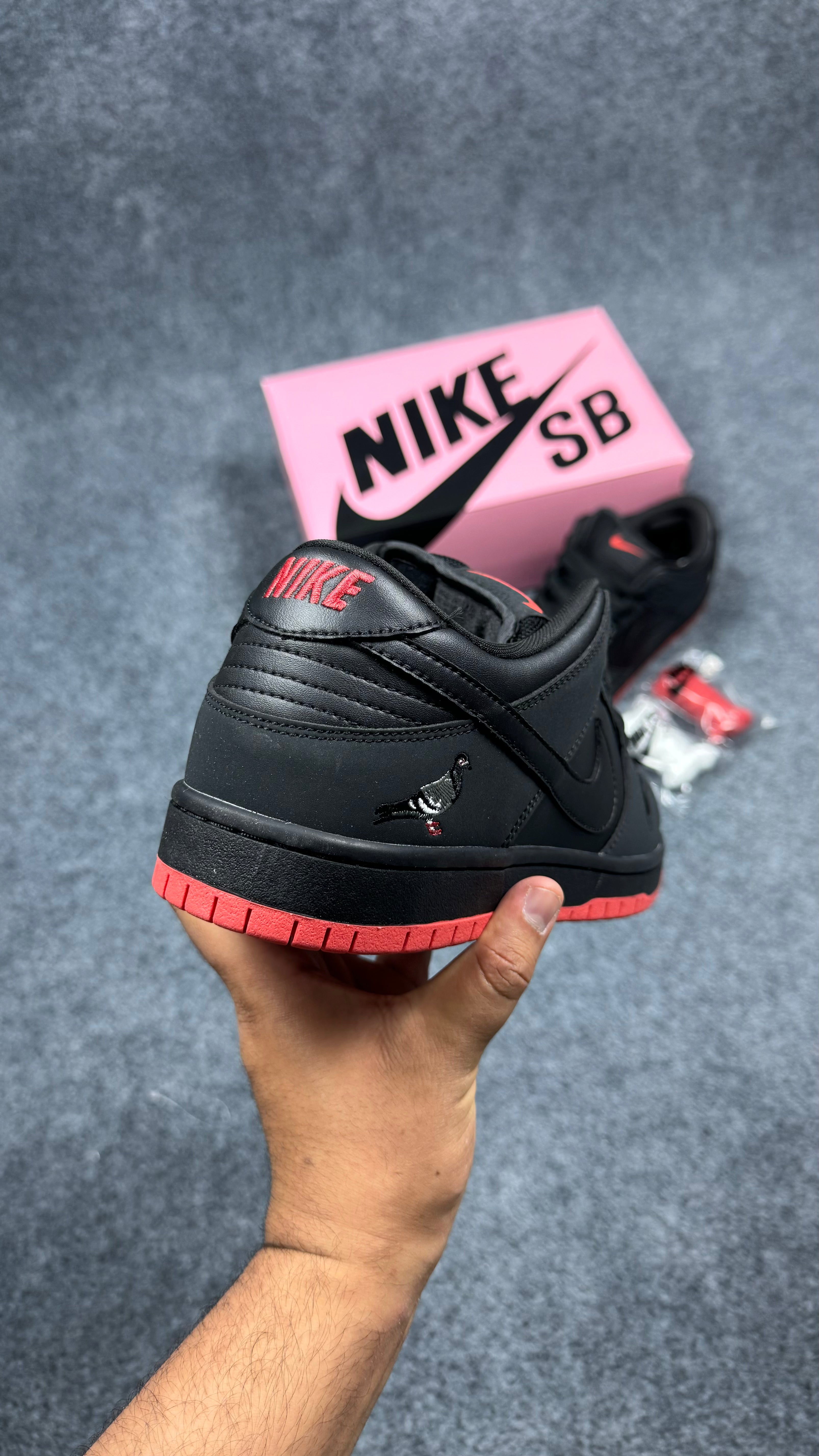 Nike SB Dunk Low Black Pigeon (1:1 Mirror Grade)