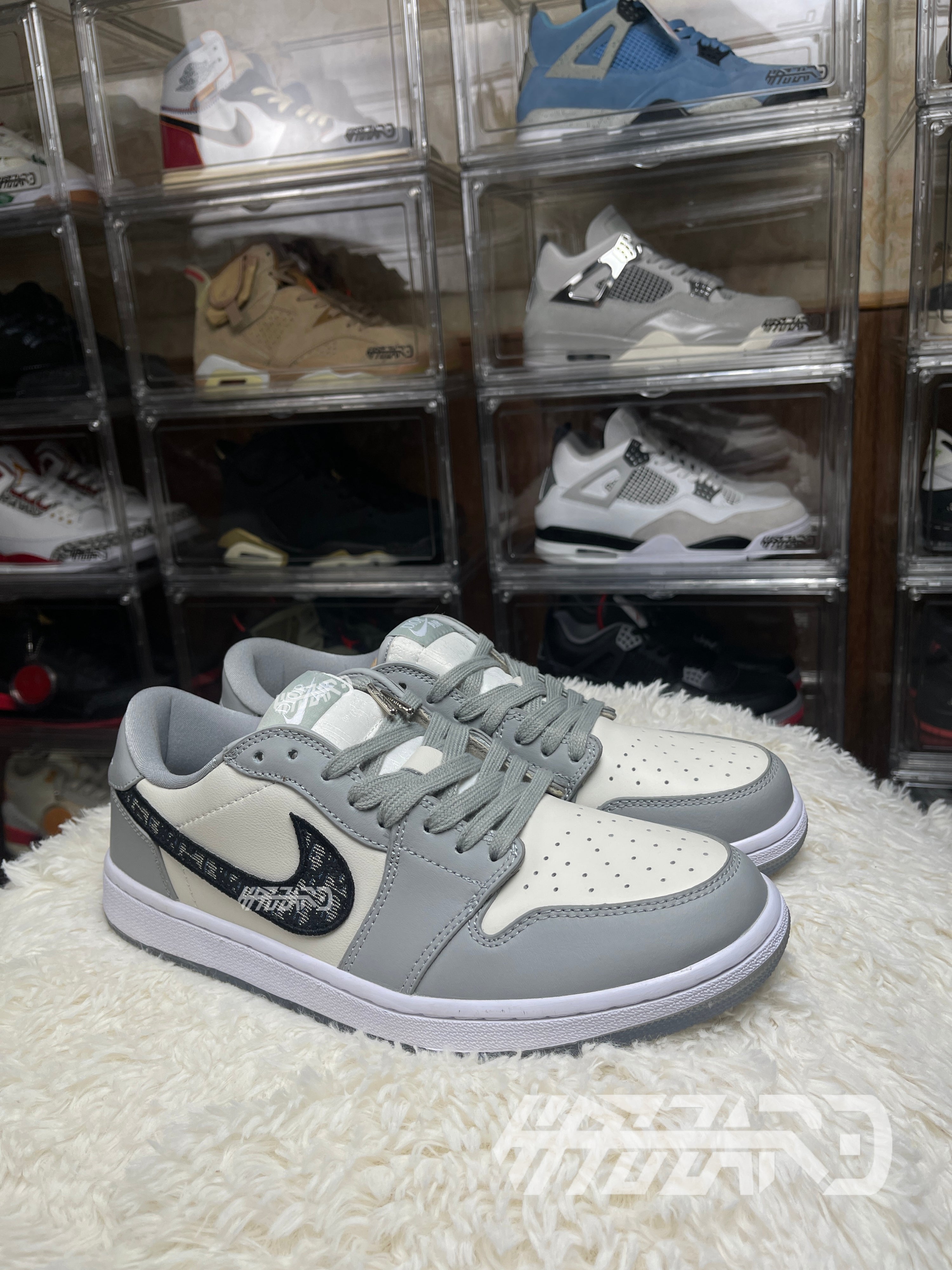 Jordan 1 Retro Low Dior (1:1 Mirror Grade)